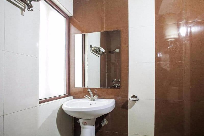 Hotel The Platform Near Us Embassy Chanakyapuri Delhi Ню Делхи Екстериор снимка