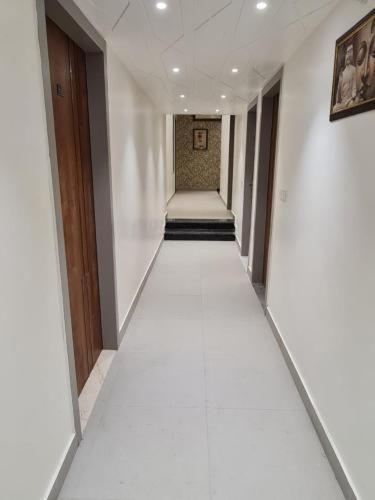 Hotel The Platform Near Us Embassy Chanakyapuri Delhi Ню Делхи Екстериор снимка